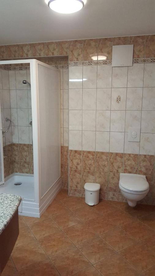 Fonix Wellness *** 1 A Epulet Panzió Hévíz Kültér fotó