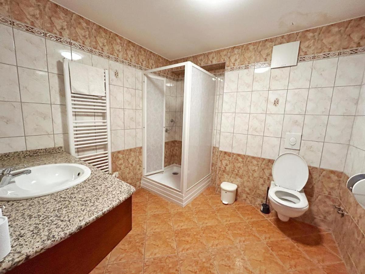 Fonix Wellness *** 1 A Epulet Panzió Hévíz Kültér fotó